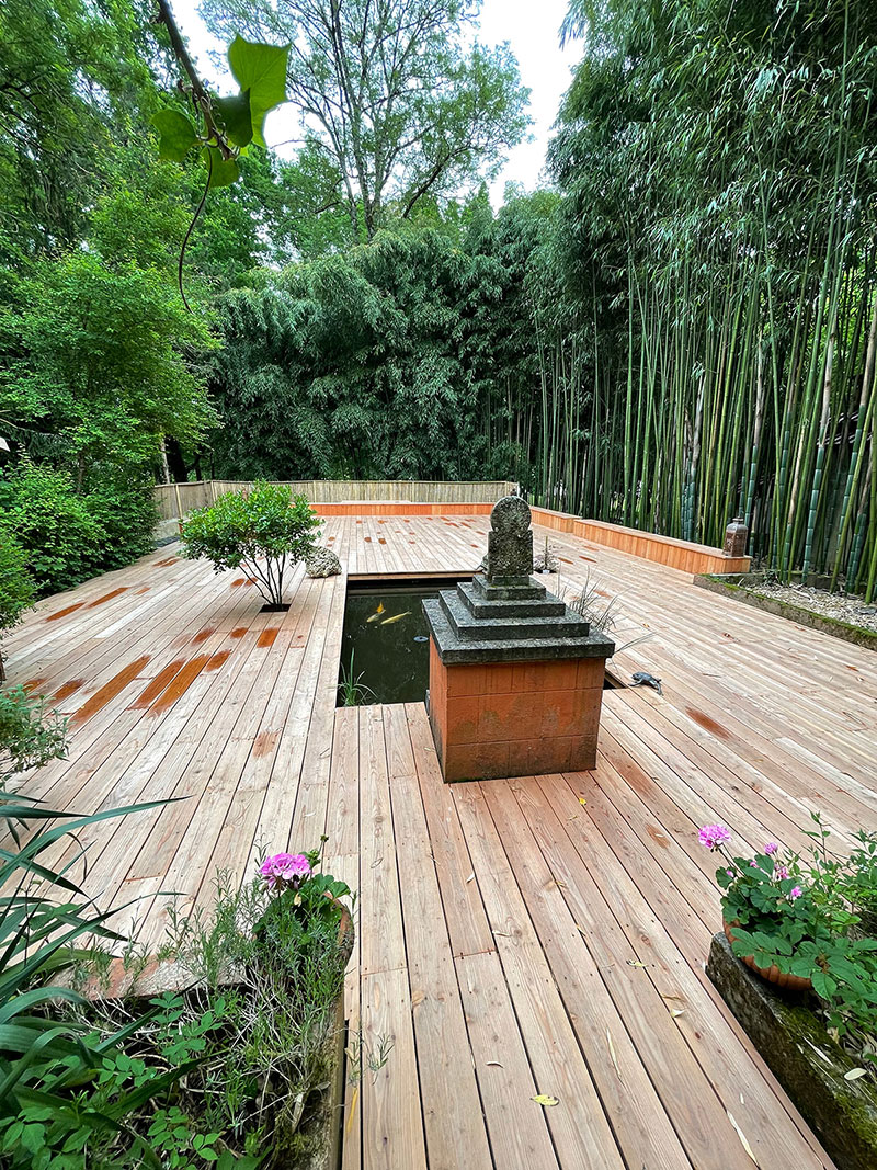 Decked-area---portrait